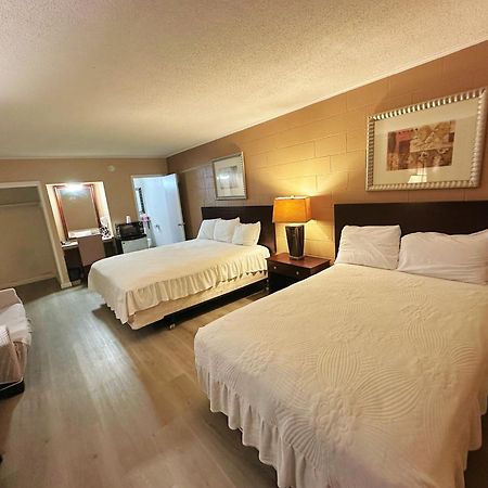 Royal Inn&Suites Hemet Bagian luar foto