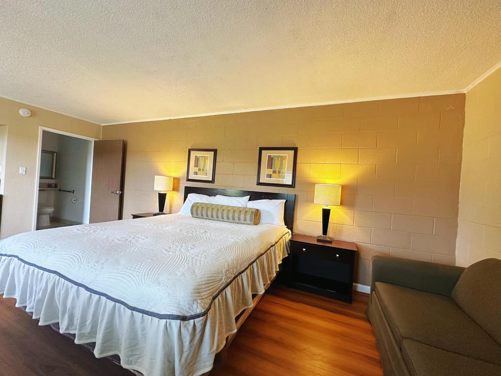 Royal Inn&Suites Hemet Bagian luar foto