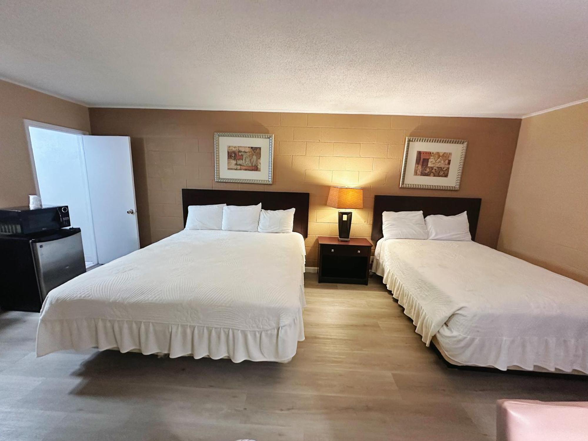 Royal Inn&Suites Hemet Bagian luar foto