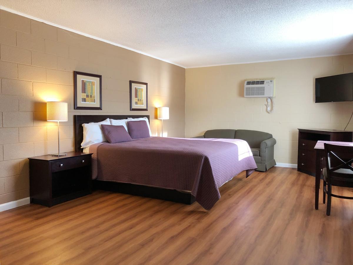 Royal Inn&Suites Hemet Bagian luar foto