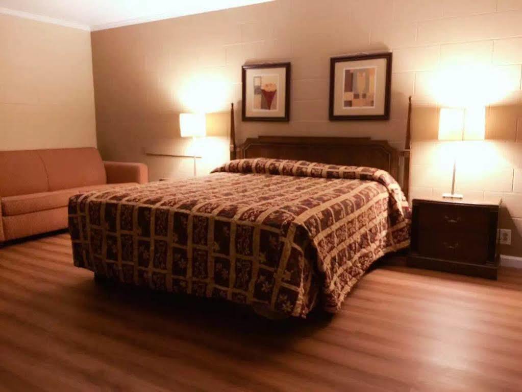 Royal Inn&Suites Hemet Bagian luar foto